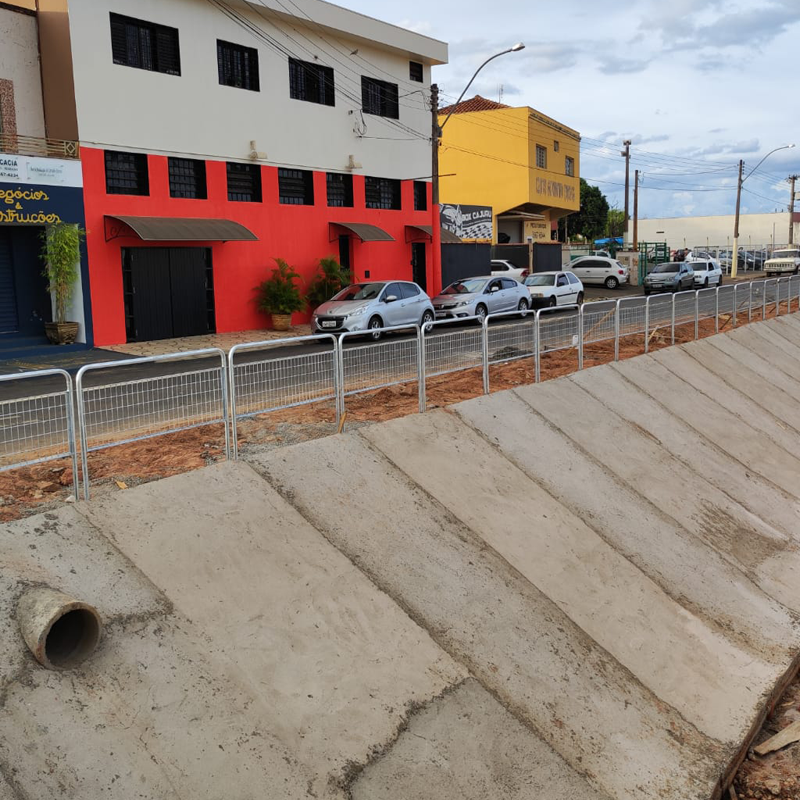 Detran SP - Instalação de Grades de Segurança